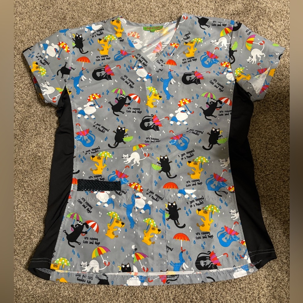 Scrub top
